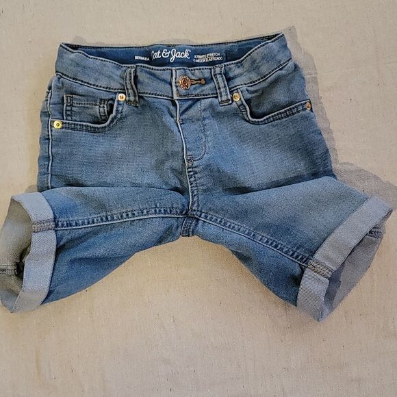 Rolled legs are stiched.  - Picture 3 of 9